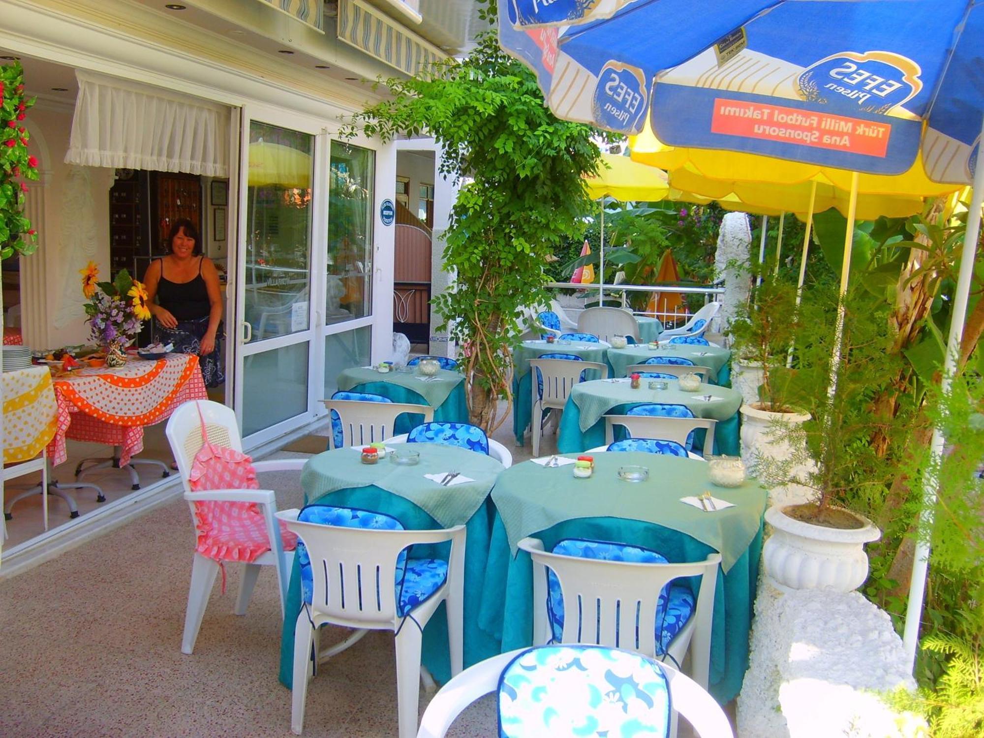 Villa Fortin Pension คูซาดาซี ภายนอก รูปภาพ